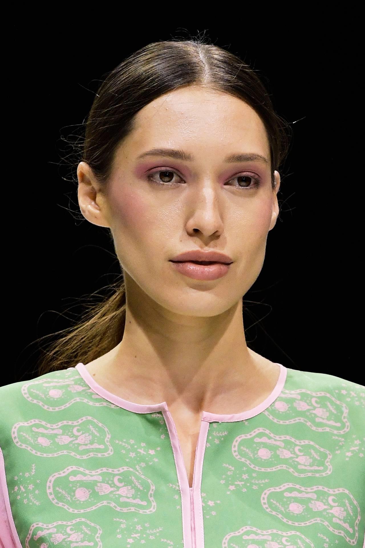 Maquillaje de invitada natural