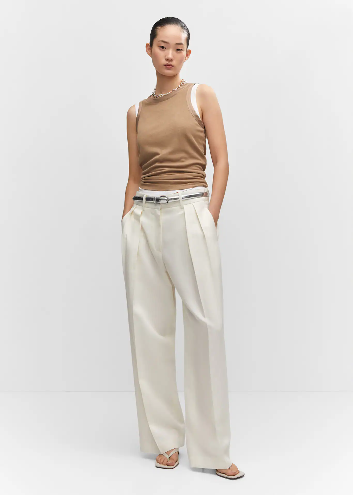 pantalones blancos mango