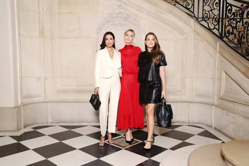 Beatrice Borromeo y las princesas Alessandra de Osma y Cleopatra  Zu Oettingen-Spielberg.