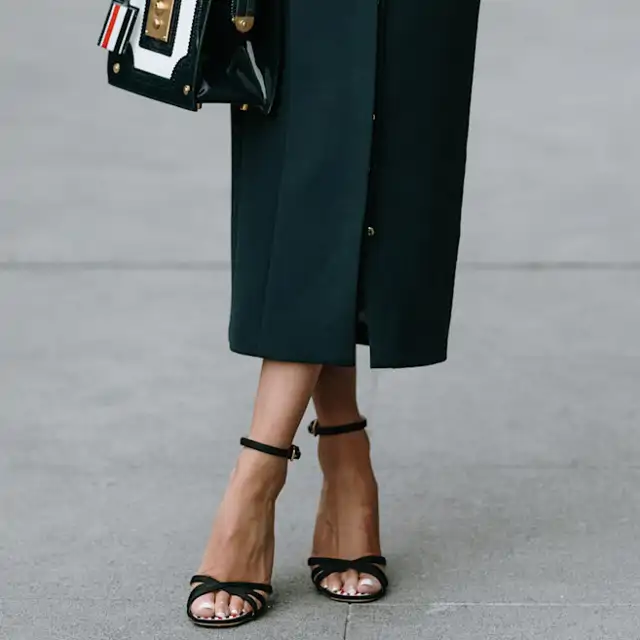 5 ideas de pedicura que no son "las típicas" pero elevarán tu pedicura en primavera/verano: elegantes y sencillas