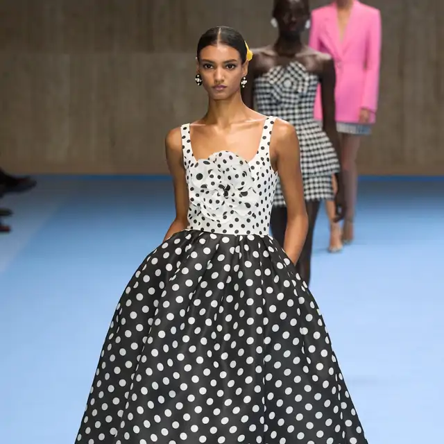 Carolina Herrera deja temporalmente Nueva York y elige Madrid para presentar su desfile primavera-verano 2026